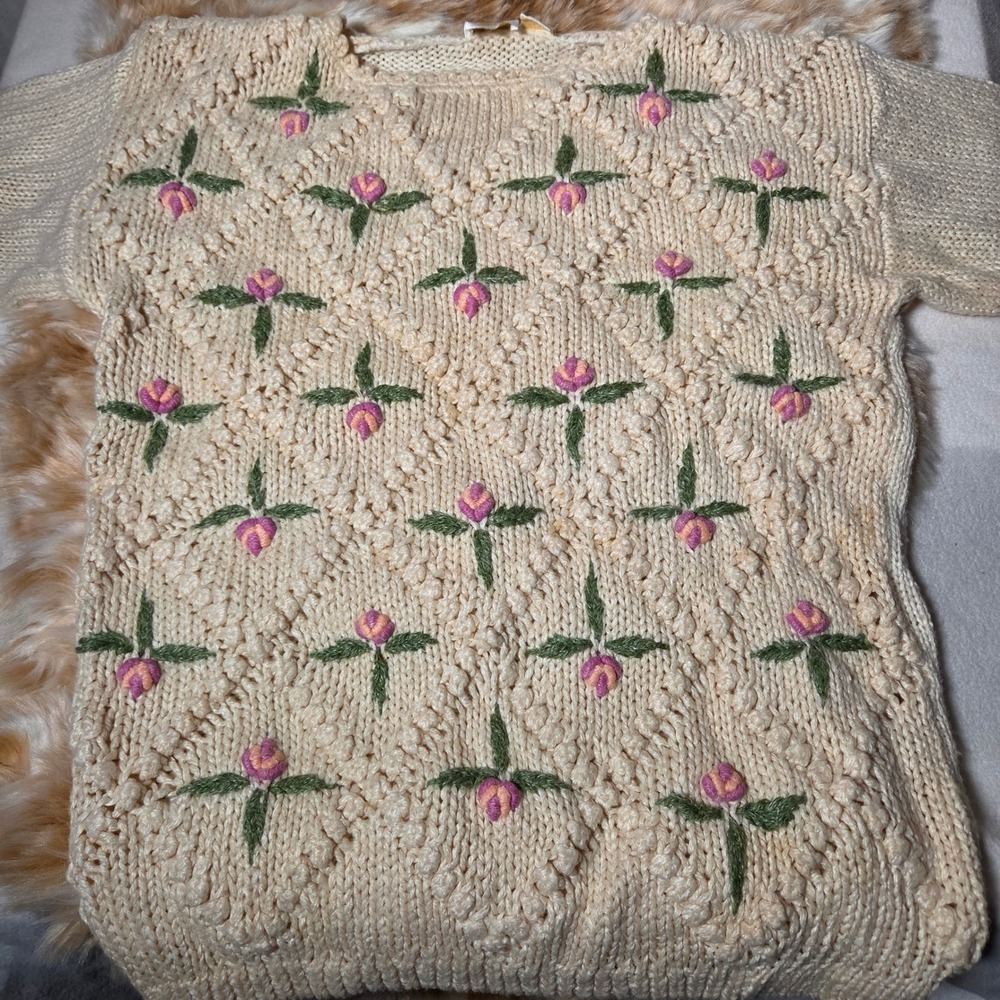 Needles & Yarn Vintage Floral Embroidered Popcorn Knit Sweater Cream Large - Picture 7 of 9